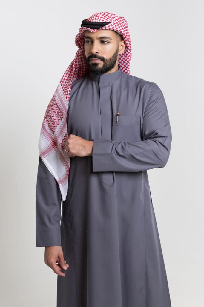 Al-Shiaka® Saudi Collared Thobe - Gray