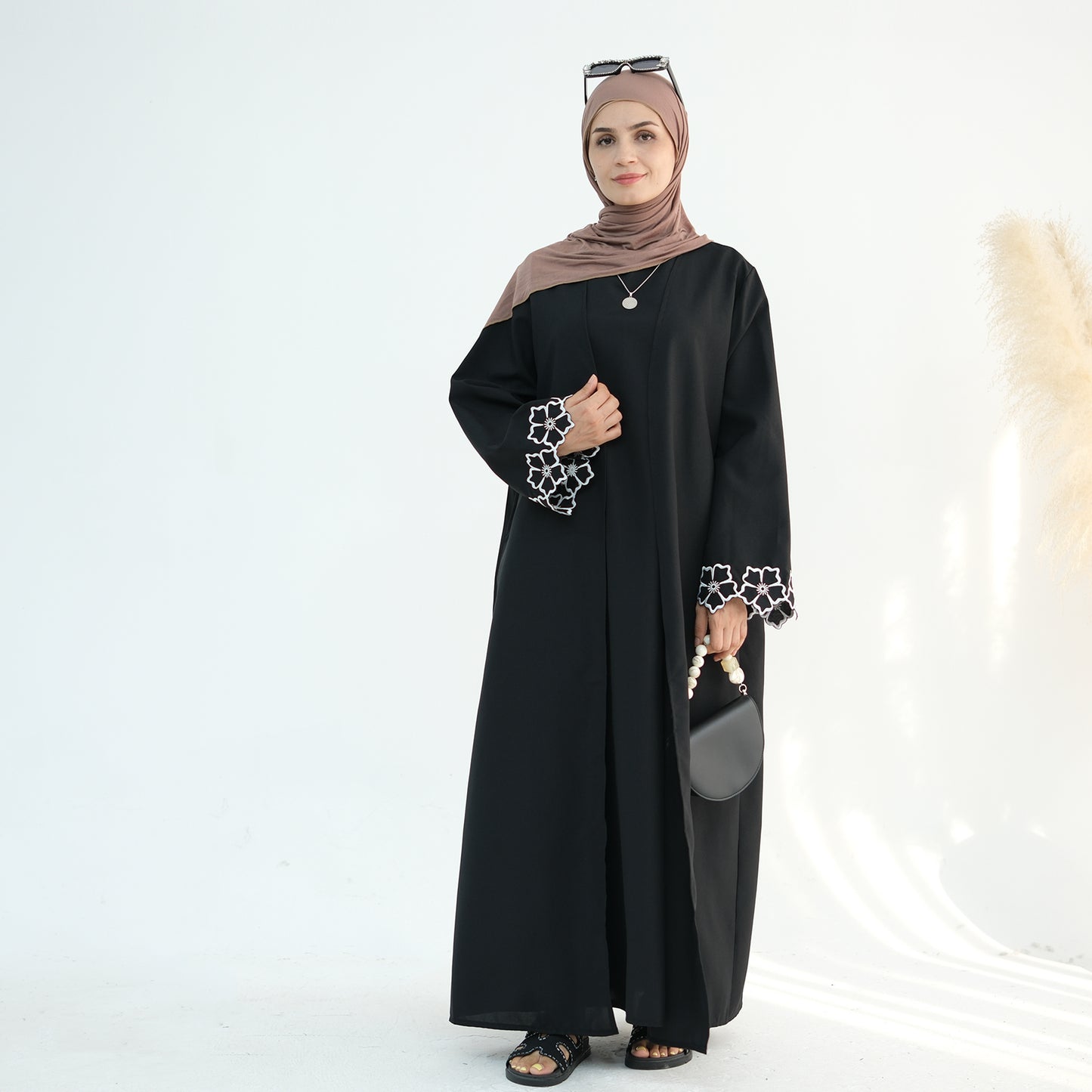 Embroidered Floral-Sleeved Abaya - Black