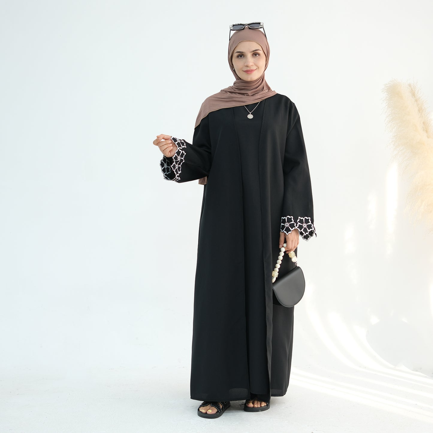 Embroidered Floral-Sleeved Abaya - Black